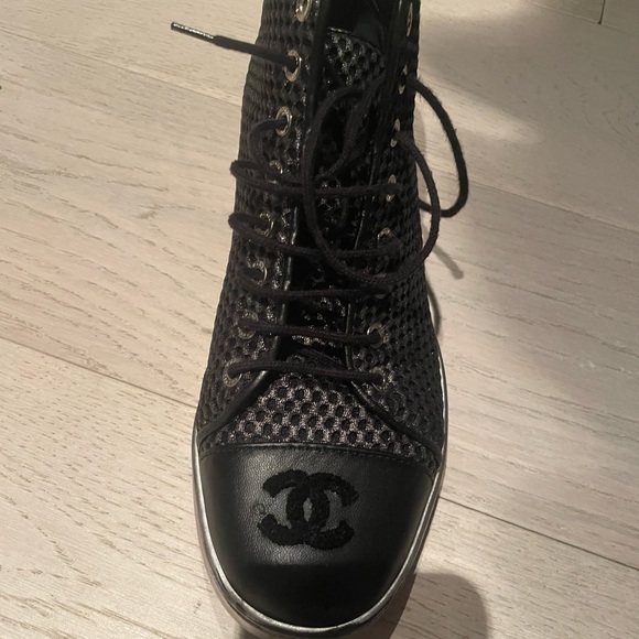 Chanel sneakers fabric lambskin size 36.5 - Picture 10 of 11